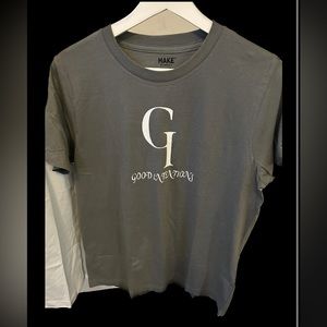 This unisex tee is the perfect essential go to look for a fashion statement.